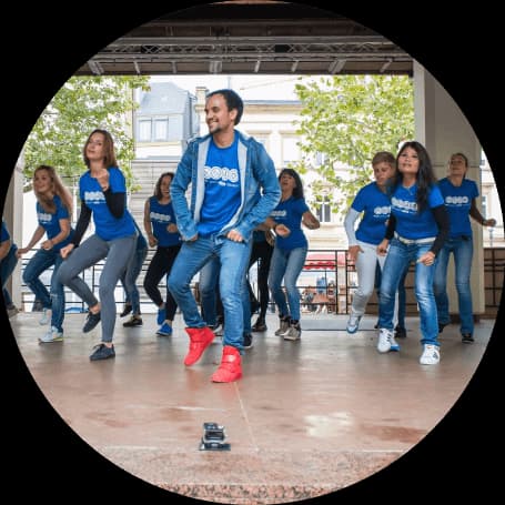 Team building dansé en entreprise chez Danzen